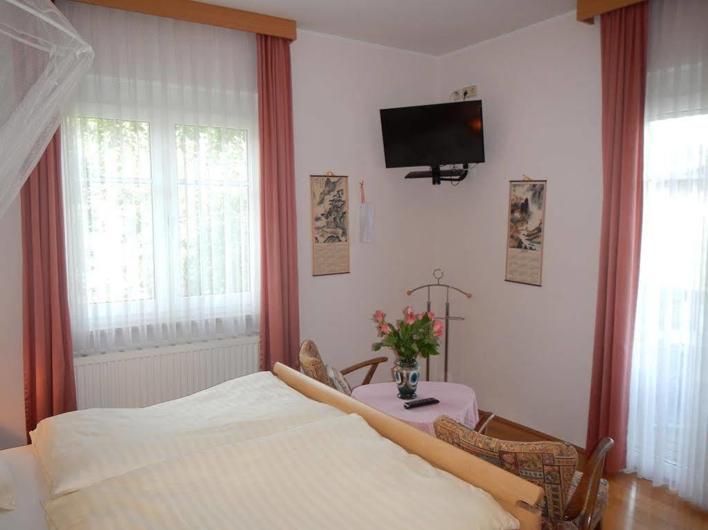 Haus Friedburg Lägenhet Velden am Wörthersee Exteriör bild